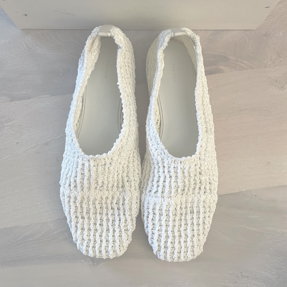 The Row Ballet Ballerina in White Crochet Sz 39/9 (runs large!)